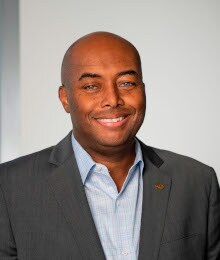 Dexter Davis headshot