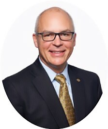 Kris Kielsa headshot