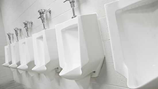 Urinals_iStock-182683118.jpg Urinals